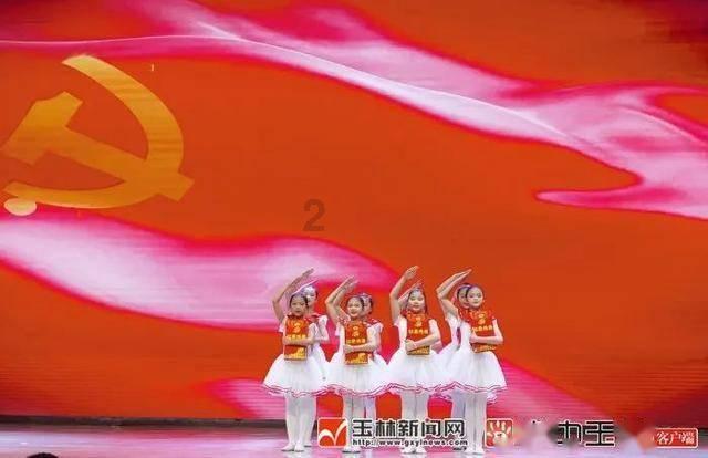 濮存昕、徐帆为北京艺术中心戏剧场开幕，话剧《林则徐》迎来第7轮演出